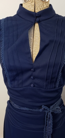 Navy keyhole dress - Picture 2 of 4